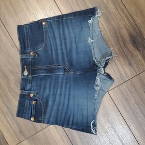 Levi high rise shorts